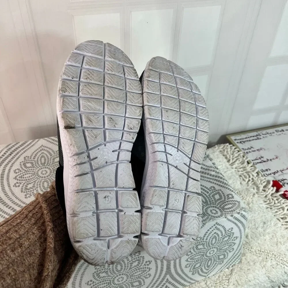 🔥🔥 5/$25 sale 🔥🔥 Gray Green Mesh Lightweight Outdoor Beach Garden Clogs Sandals